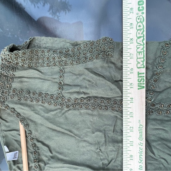 KUT From The Kloth Womens Cap Sleeve Blouse Embellished Gold Beaded Medium - Picture 6 of 8